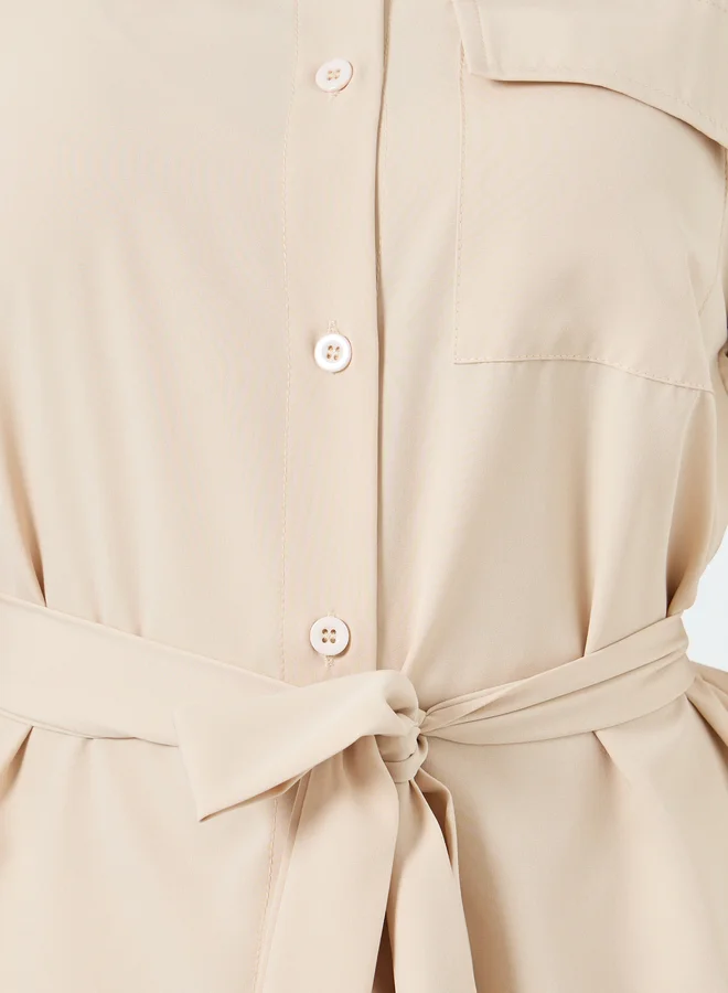 ستايلي طقم منسق من بنطال بأرجل واسعة وبلوزة بحزام خصر